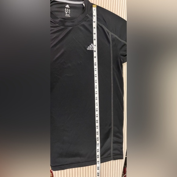 adidas Climalite Relaxed Activewear Tops for Men. Black color size M - Picture 9 of 9